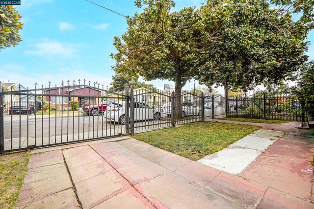1433 87th Ave, Oakland, CA 94621
