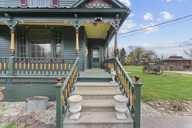 5668 Ayers Road, Walbridge, OH 43465