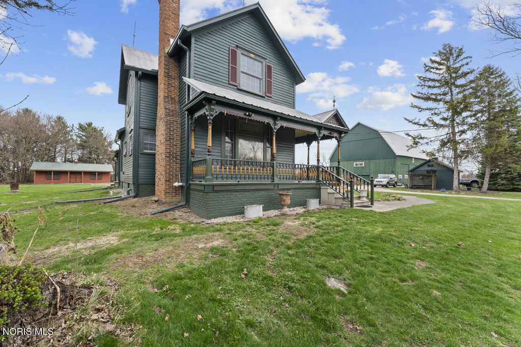 5668 Ayers Road, Walbridge, OH 43465