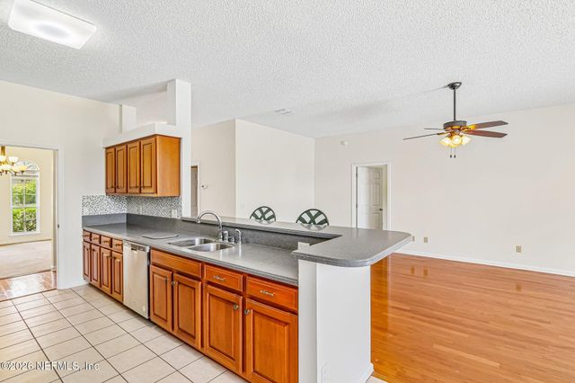3291 CHIMNEY Drive, Middleburg, FL 32068
