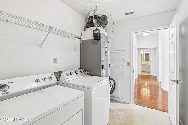 3291 CHIMNEY Drive, Middleburg, FL 32068