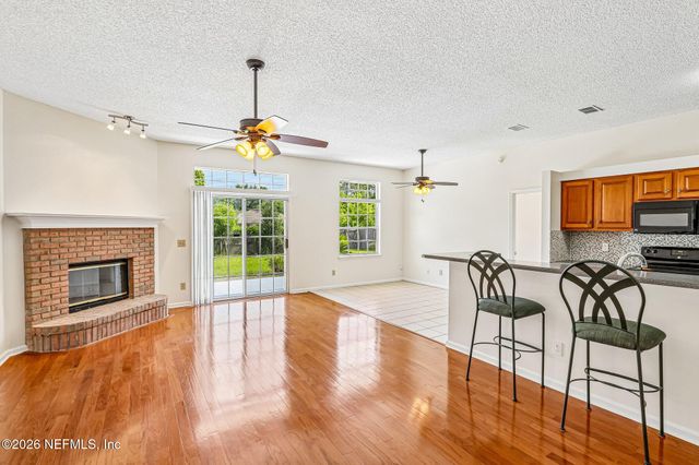 3291 CHIMNEY Drive, Middleburg, FL 32068