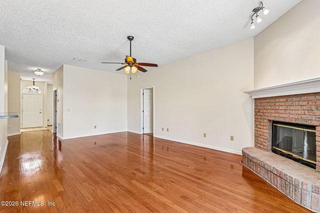 3291 CHIMNEY Drive, Middleburg, FL 32068