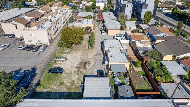 11414 Calvert Street, North Hollywood, CA 91606