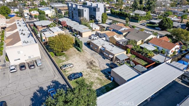 11414 Calvert Street, North Hollywood, CA 91606