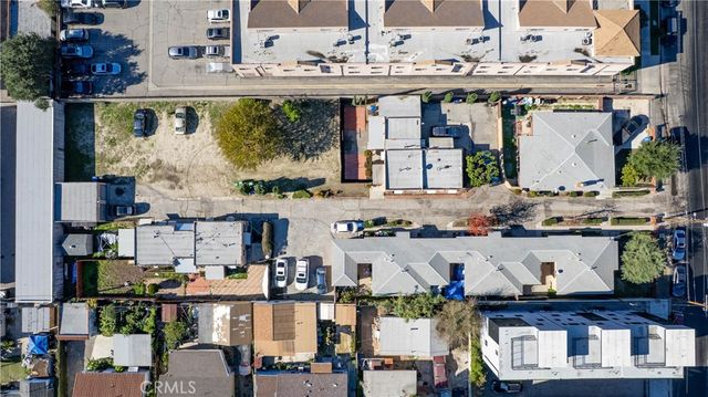 11414 Calvert Street, North Hollywood, CA 91606