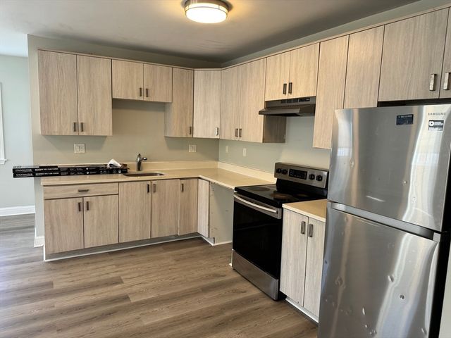 41 Oldfields Road 6, Boston, MA 02122