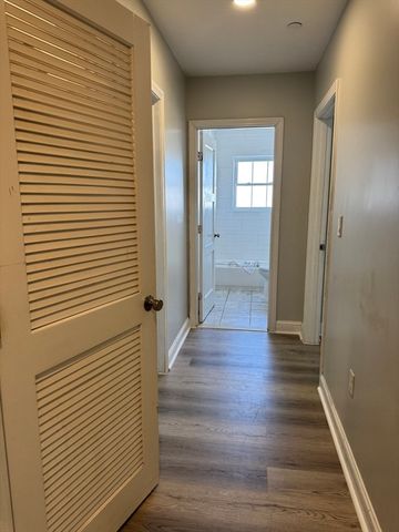 41 Oldfields Road 6, Boston, MA 02122