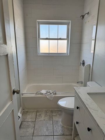 41 Oldfields Road 6, Boston, MA 02122