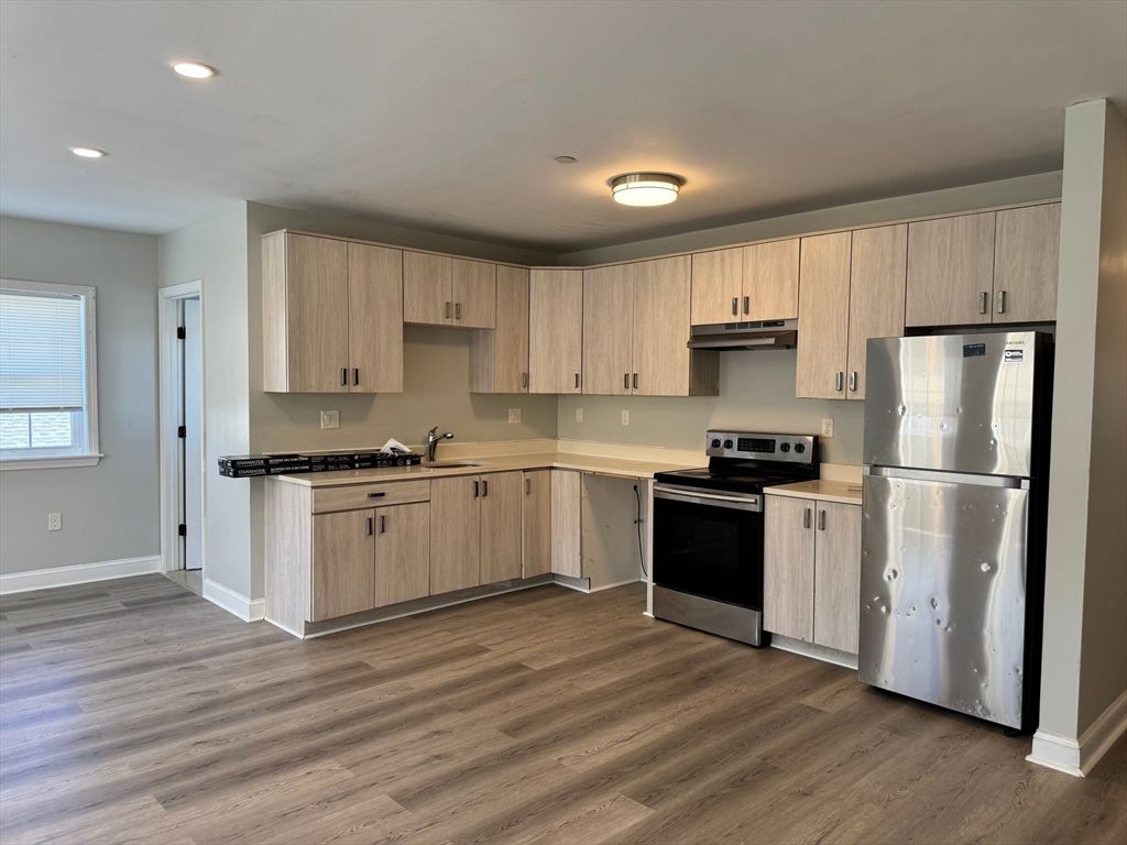 41 Oldfields Road 6, Boston, MA 02122