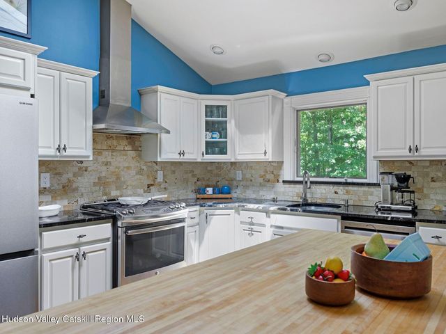 72 Van Dale Road, Woodstock, NY 12498