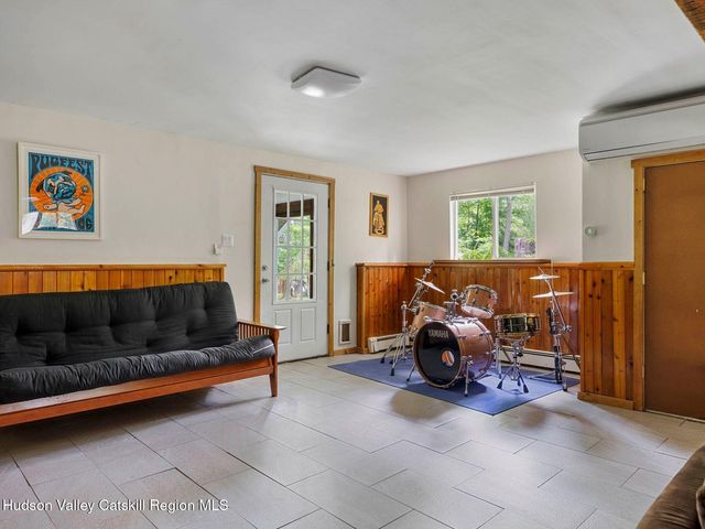 72 Van Dale Road, Woodstock, NY 12498