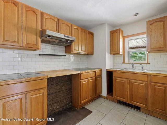 72 Van Dale Road, Woodstock, NY 12498