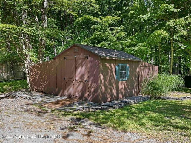 72 Van Dale Road, Woodstock, NY 12498