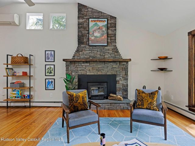 72 Van Dale Road, Woodstock, NY 12498