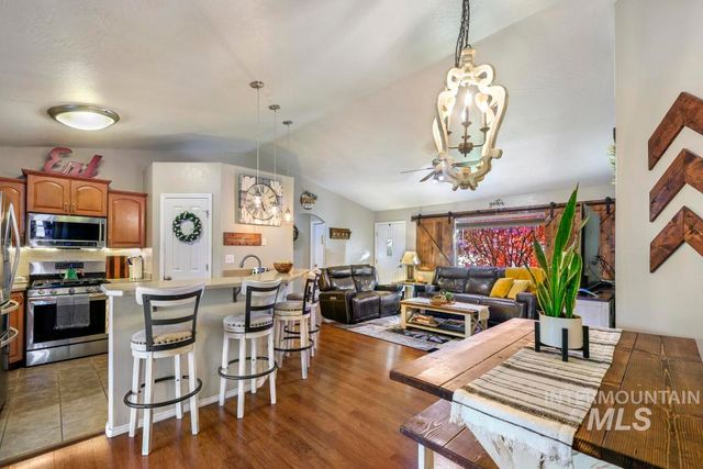 1602 Sommer Street, Twin Falls, ID 83301