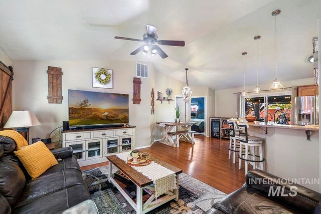 1602 Sommer Street, Twin Falls, ID 83301