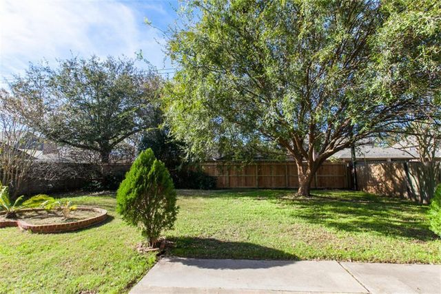 13630 Country Green Court, Houston, TX 77059