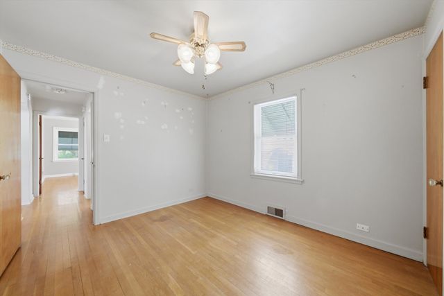 2416 S 2nd Avenue, North Riverside, IL 60546