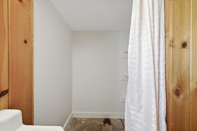 2416 S 2nd Avenue, North Riverside, IL 60546
