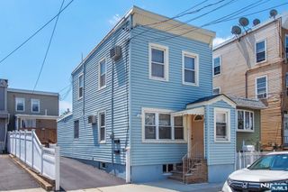321 Warren Street, Harrison, NJ 07029