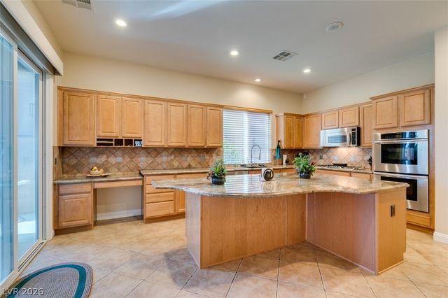 7128 Nature Valley, Las Vegas, NV 89149