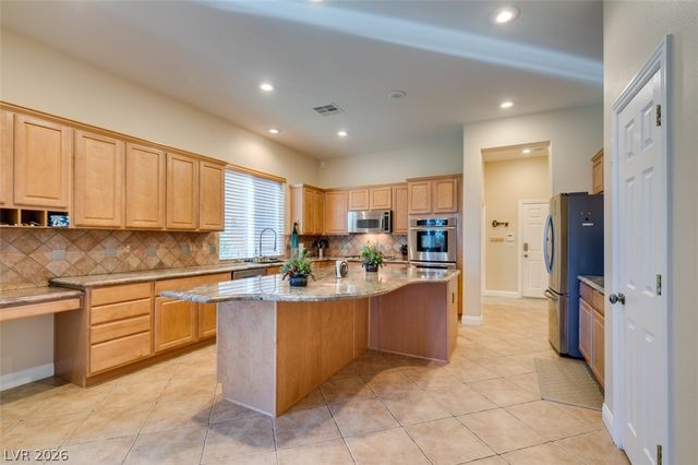 7128 Nature Valley, Las Vegas, NV 89149