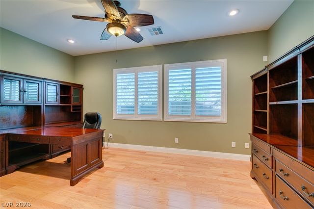 7128 Nature Valley, Las Vegas, NV 89149