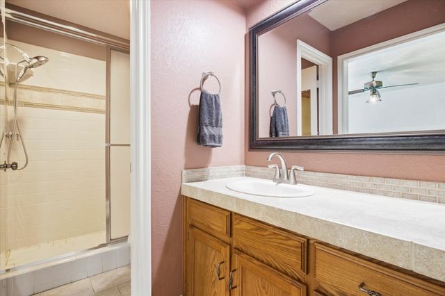 4202 Windhurst Drive, Arlington, TX 76015