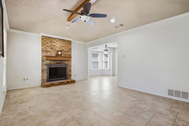 4202 Windhurst Drive, Arlington, TX 76015