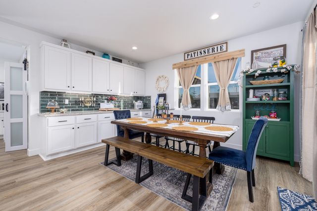 2827 Sand Hills Avenue, Tulare, CA 93274