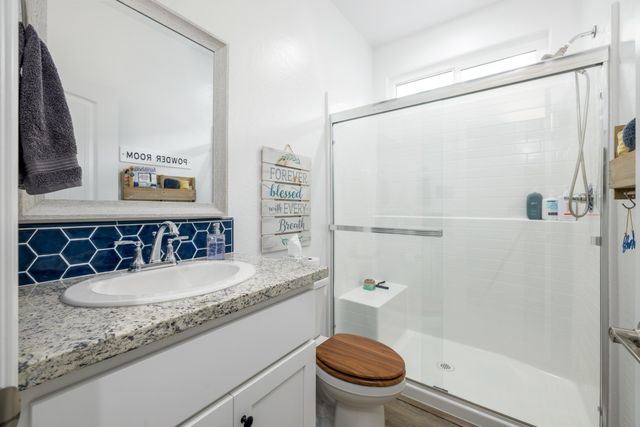 2827 Sand Hills Avenue, Tulare, CA 93274