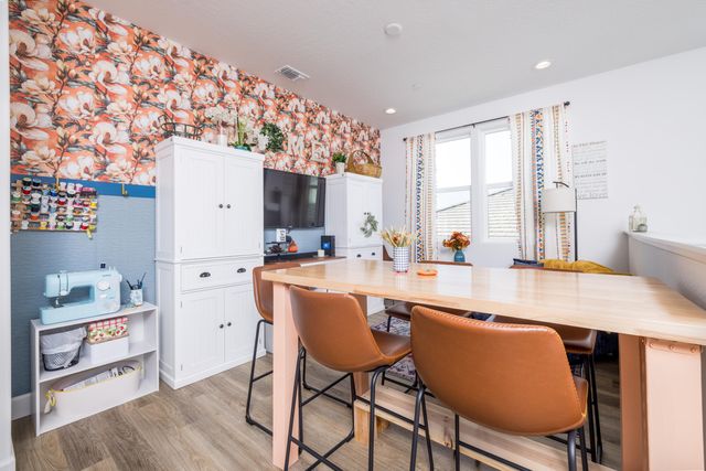 2827 Sand Hills Avenue, Tulare, CA 93274