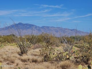 3001 E Barcelona Drive # 24, Vail, AZ 85641