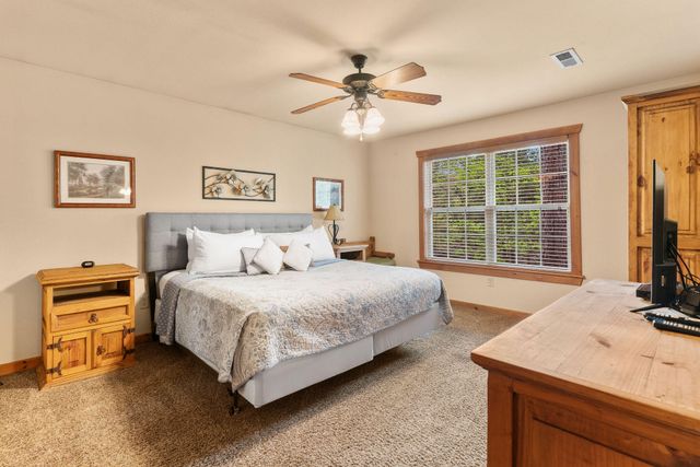 24 Lost Creek Circle, Branson West, MO 65737