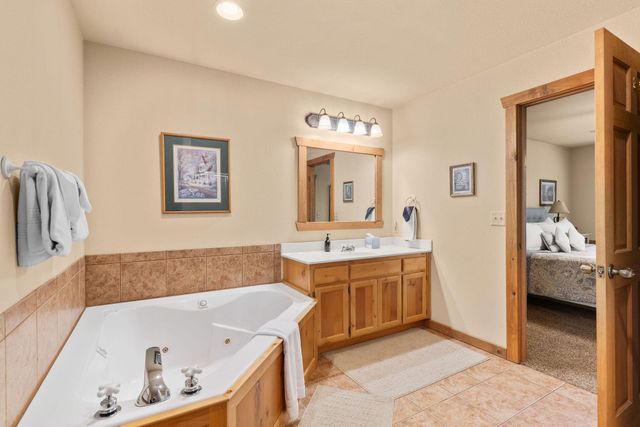 24 Lost Creek Circle, Branson West, MO 65737