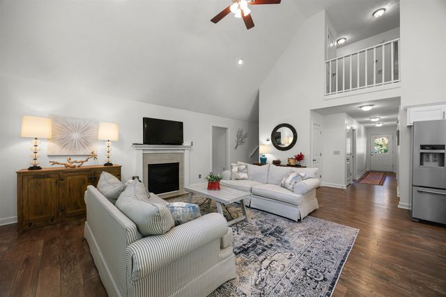 145 CHVAL DR, Counce, TN 38326