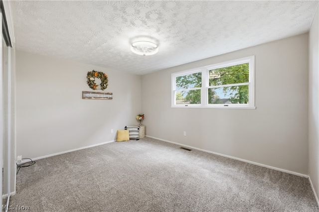 4845 New Road, Austintown, OH 44515