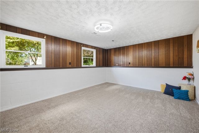 4845 New Road, Austintown, OH 44515