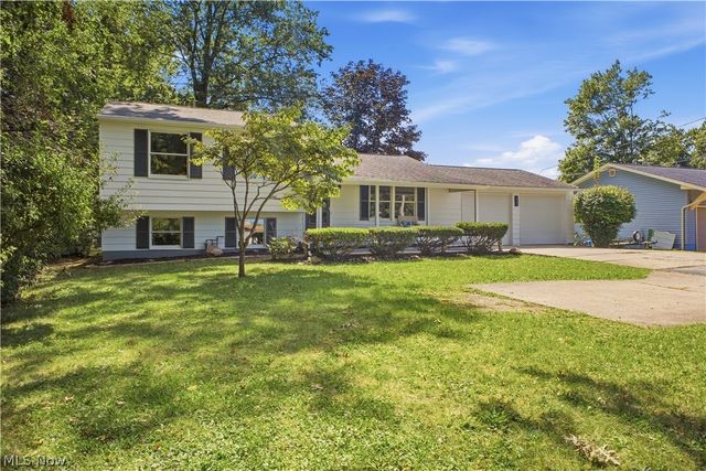 4845 New Road, Austintown, OH 44515