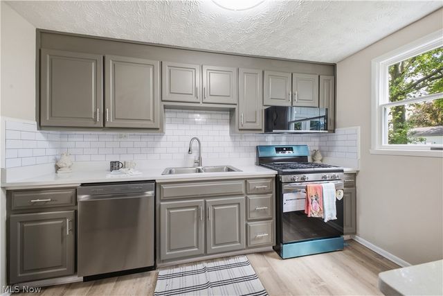 4845 New Road, Austintown, OH 44515