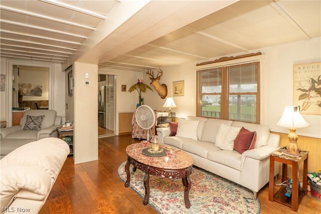 1125 Perry Drive NW, Canton, OH 44708