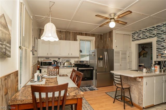 1125 Perry Drive NW, Canton, OH 44708