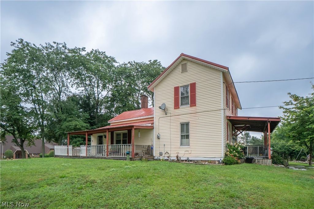 1125 Perry Drive NW, Canton, OH 44708