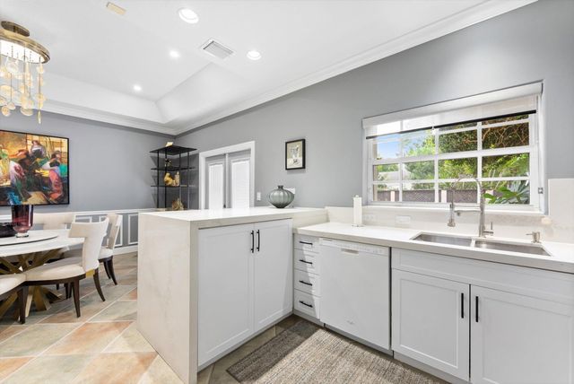 352 NE 7th Avenue, Fort Lauderdale, FL 33301