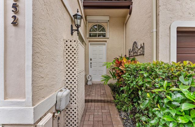 352 NE 7th Avenue, Fort Lauderdale, FL 33301