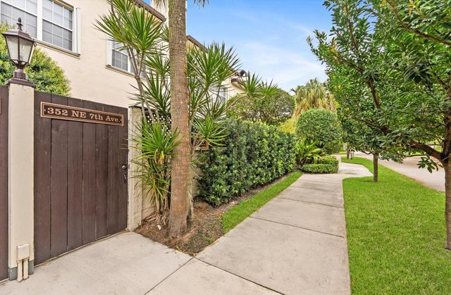 352 NE 7th Avenue, Fort Lauderdale, FL 33301