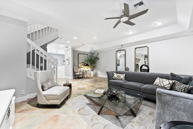 352 NE 7th Avenue, Fort Lauderdale, FL 33301