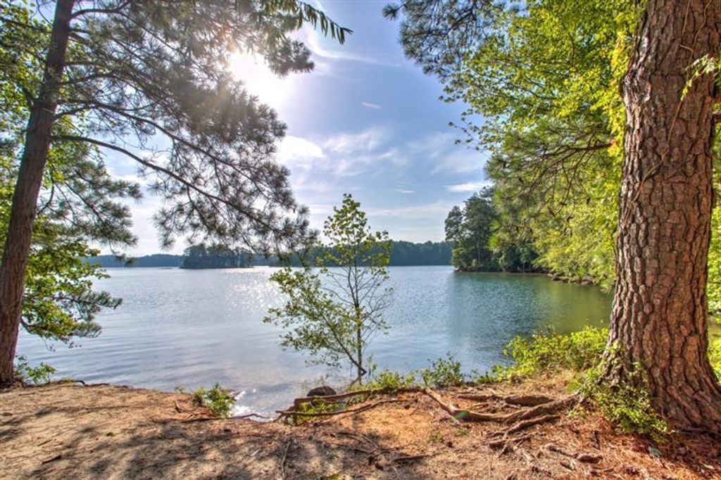 Image 26 of property listing at 4864 White Street, Sugar Hill, GA 30518