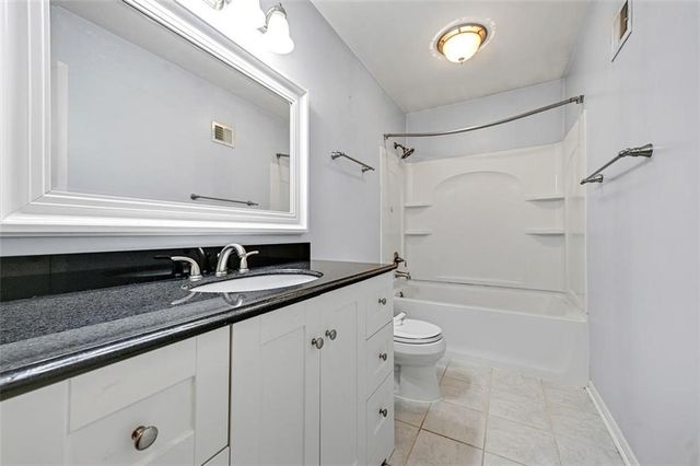 405 W 101st Street, Kansas City, MO 64114